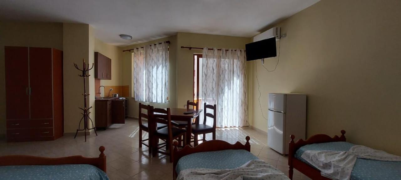 Rigandi Apartamento Durrës Exterior foto